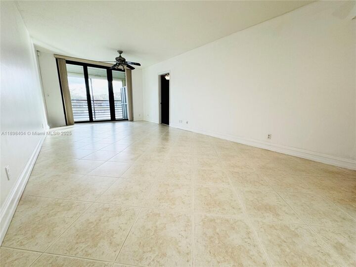 Property Photo:  11312 Taft St 11312  FL 33026