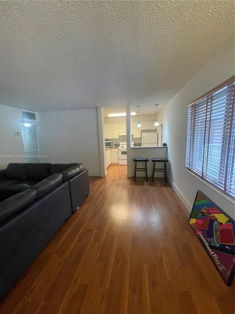 Property Photo: 5330 SW 77th Ct 203J FL 33155
