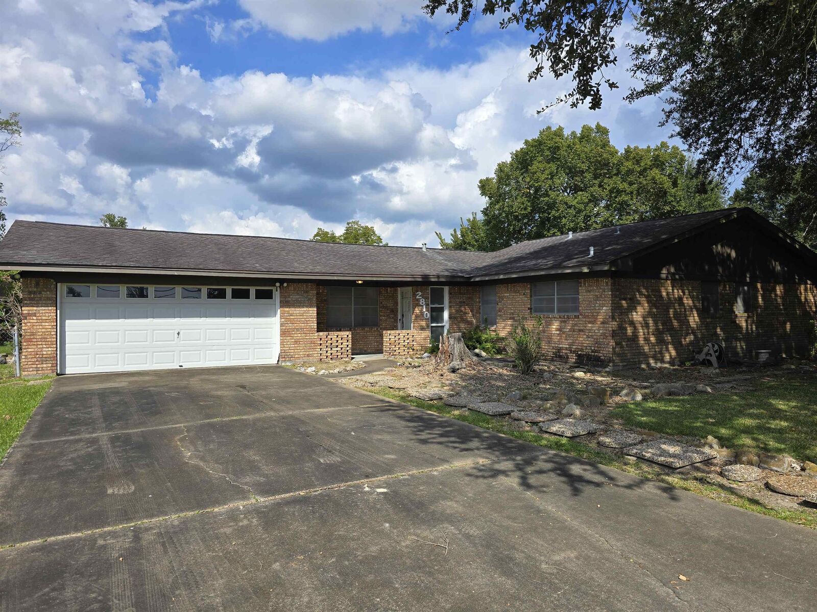 Property Photo:  2810 Gandy  TX 77630