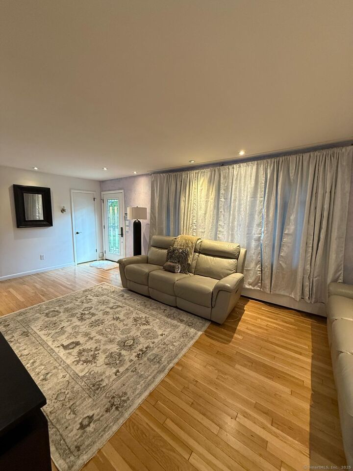Property Photo: