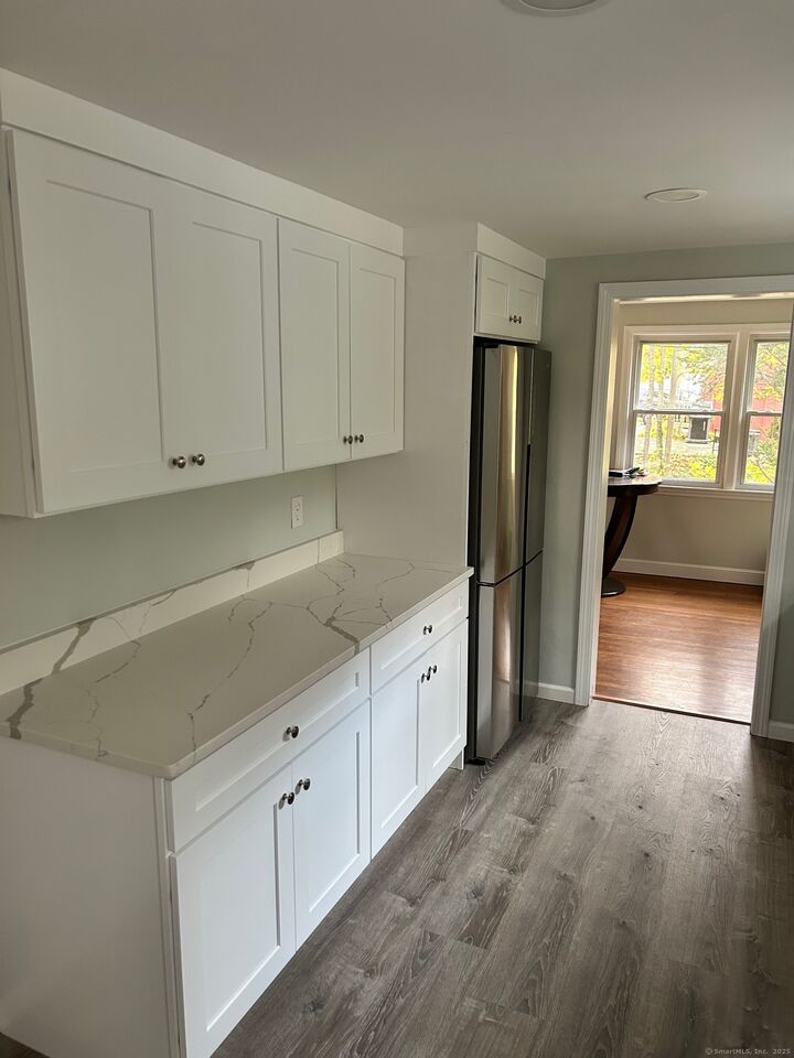 Property Photo:  70 Tunxis Avenue  CT 06002 