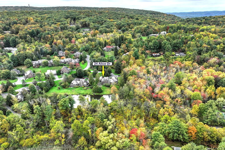 Property Photo: 24 Alice Drive 24 CT 06002
