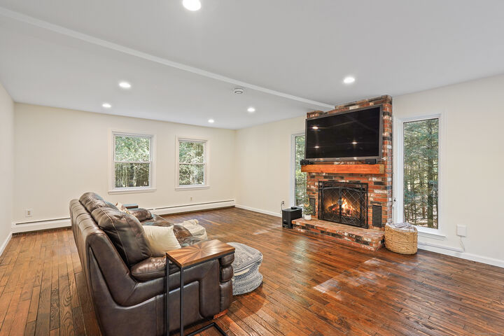 Property Photo: 19 Kimberly Drive CT 06804