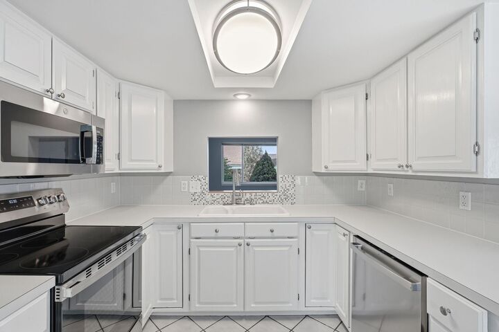 Property Photo: 12411 E Olive Ave 12411 WA 99216