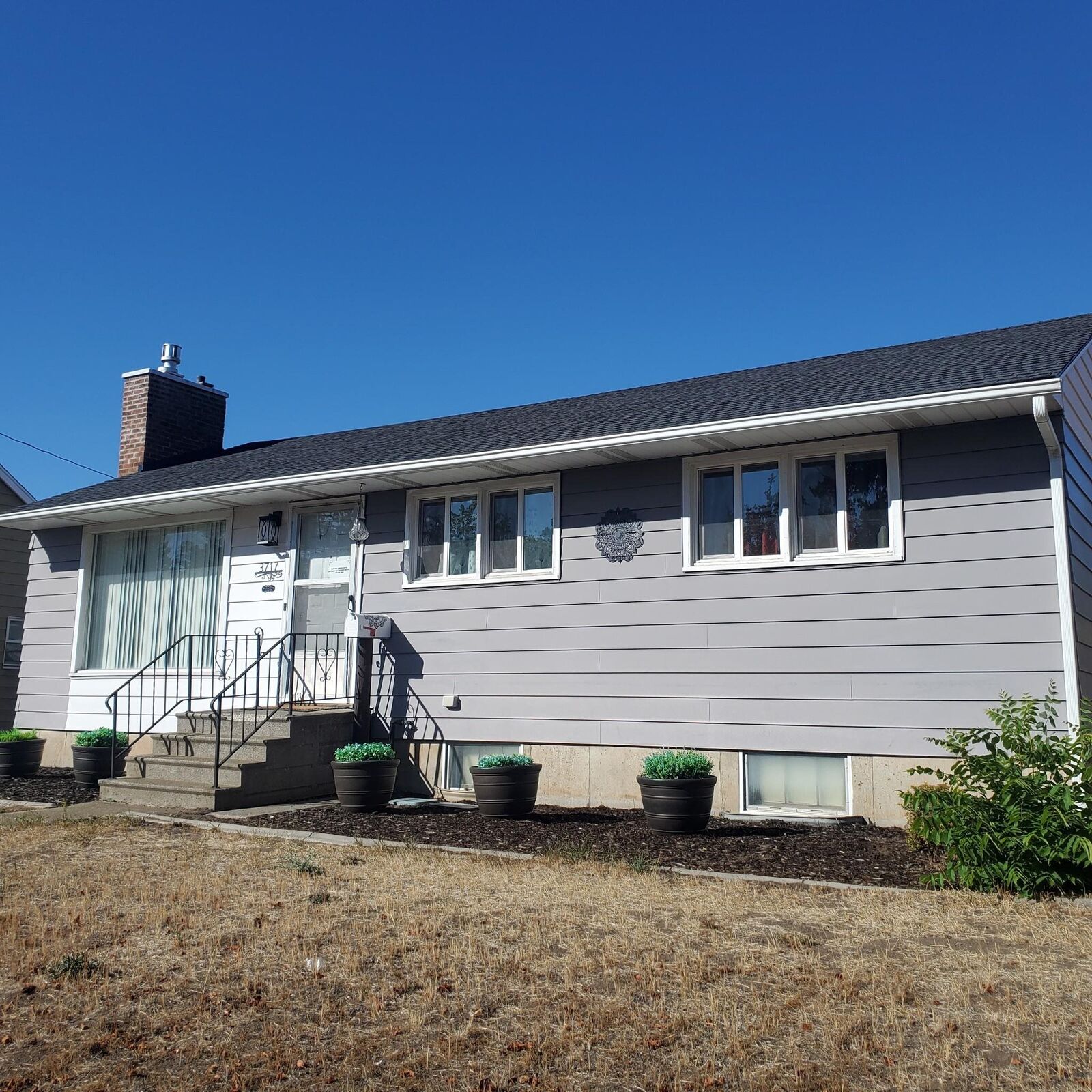 Property Photo: 3717 E 29th Ave WA 99216-5764