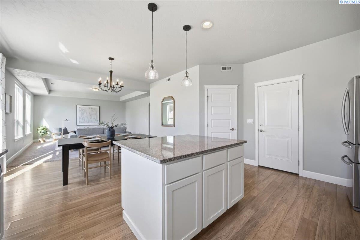 Property Photo:  5822 Tyre Dr  WA 99301 