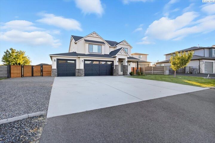 Property Photo: 89703 E Sagebrush Rd. WA 99338