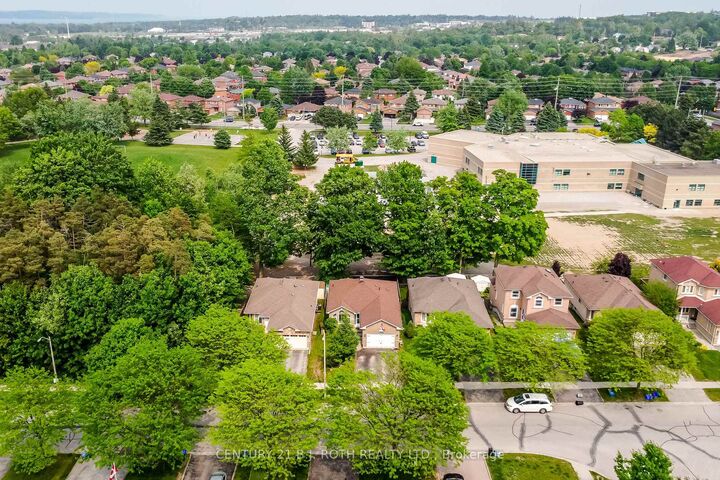 Photo de la propriété: 37 Nicholson Drive ON L4N 8L7