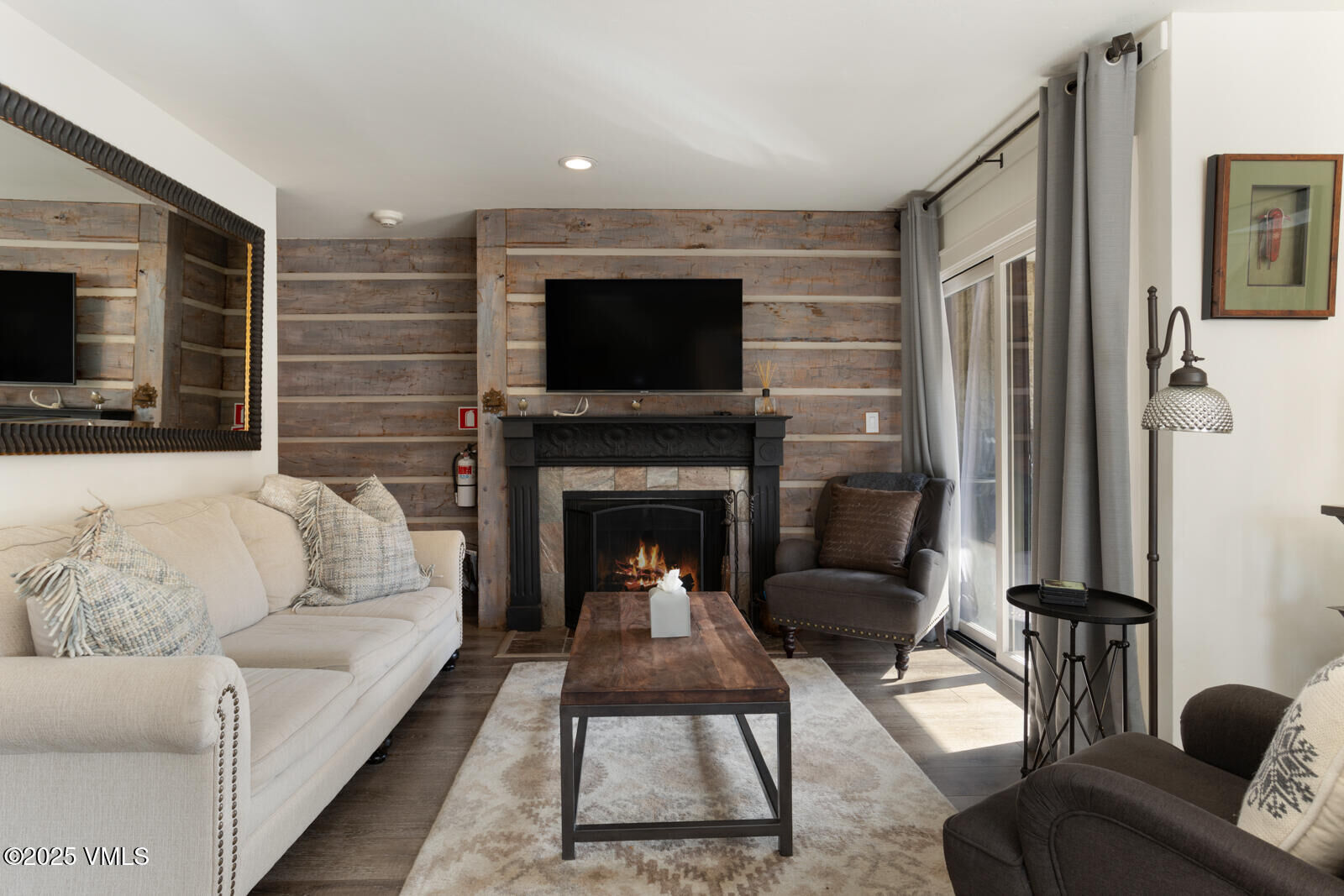 Property Photo:  521 E Lionshead Circle 501  CO 81657