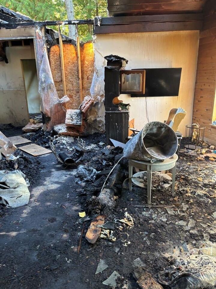 Property Photo:  720 Spider Lake Rd  BC V9K 2L7 