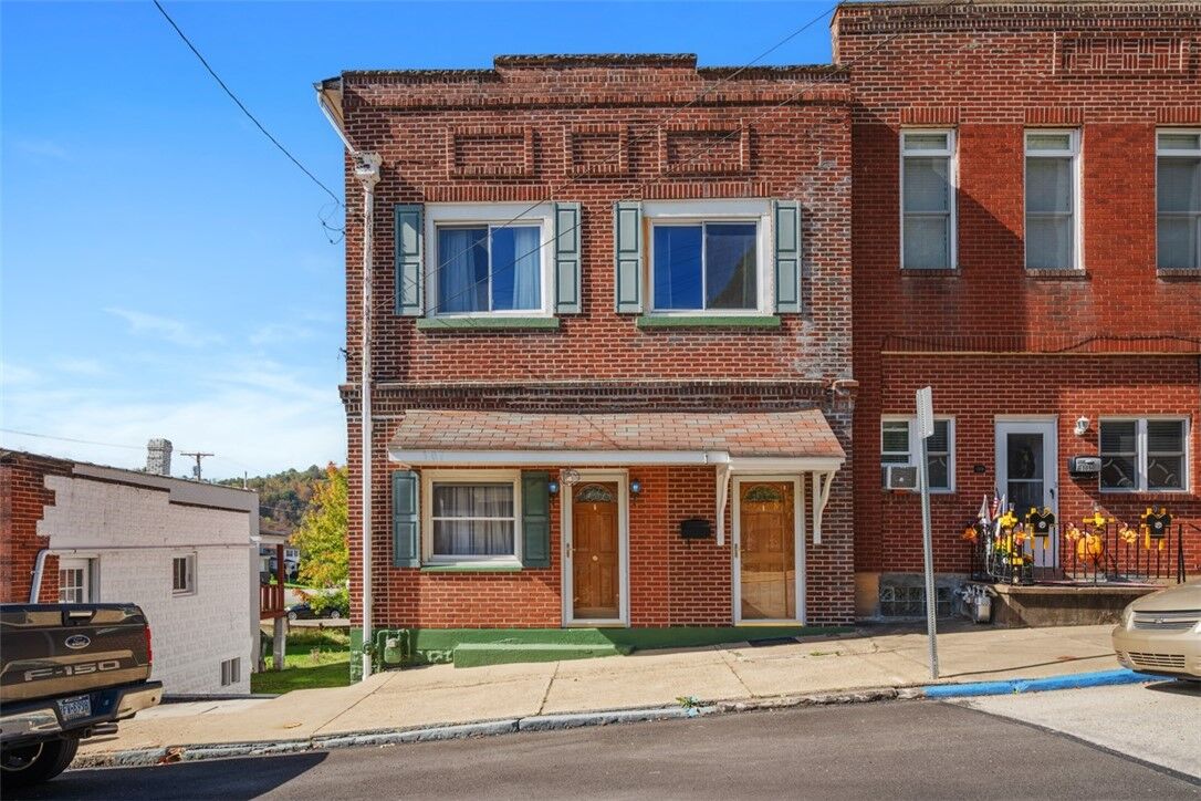 Property Photo: 107 Cavitt Ave PA 15085