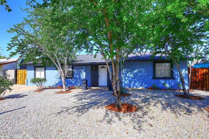 Property Photo:  3724 W Verde Lane  AZ 85019
