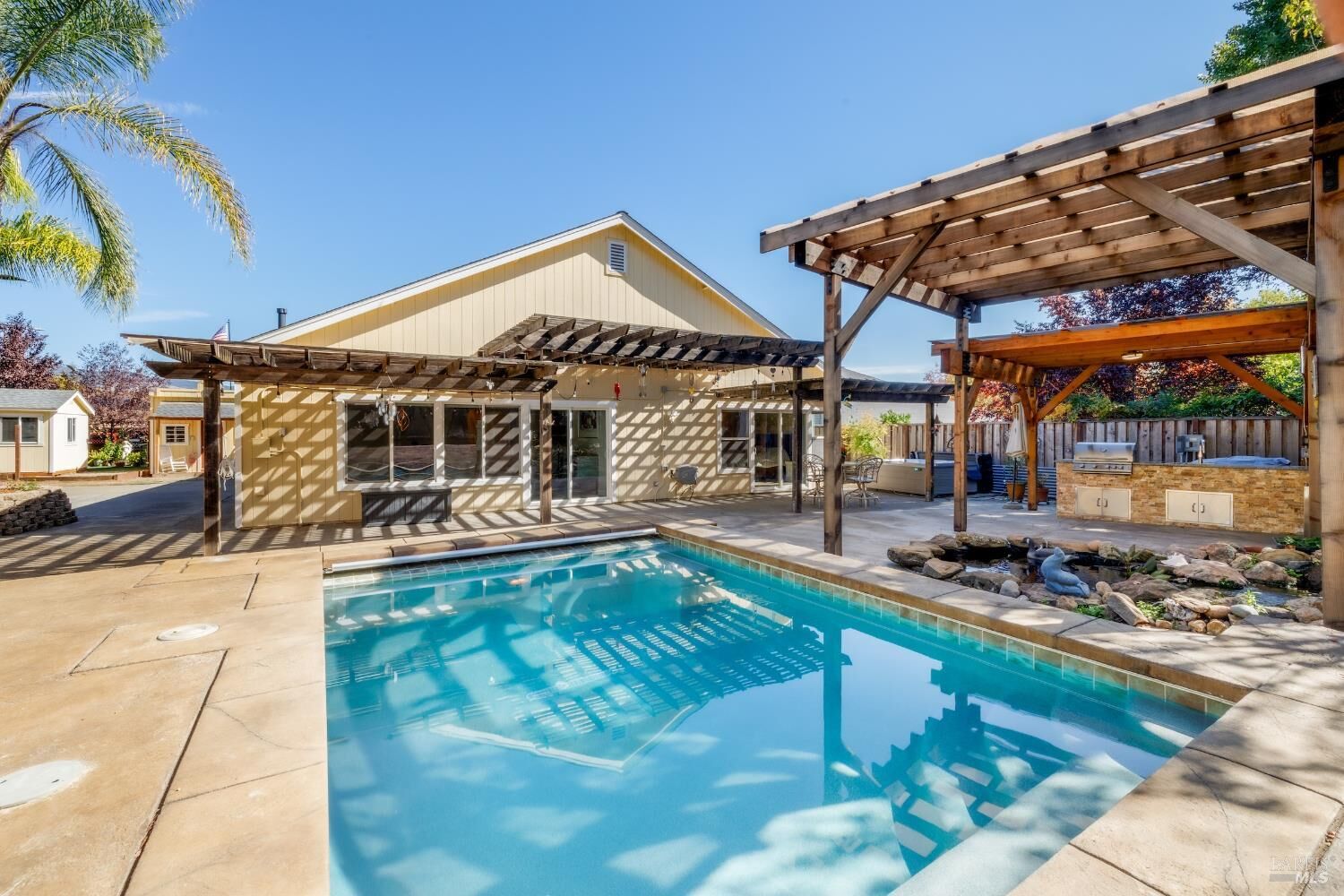 Property Photo:  311 Laurel Court  CA 95425 