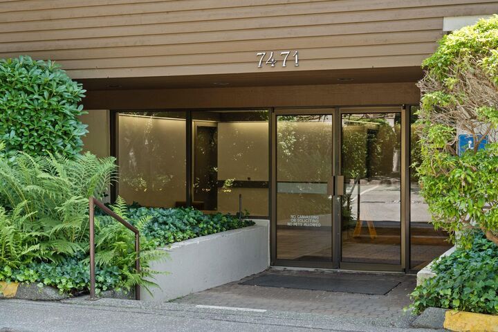 Property Photo:  7471 Minoru Boulevard 249  BC V6Y 1Z3 