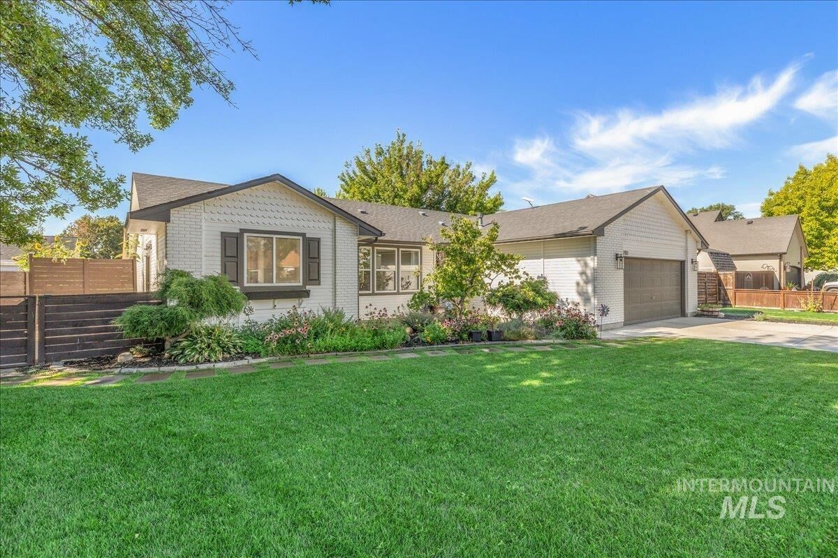 Property Photo:  2111 Demar Pl  ID 83651 