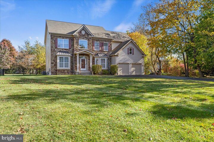 Property Photo:  30 Tamar Court  NJ 08648