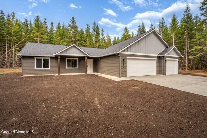 Property Photo:  55 Sunshine Meadows  ID 83801