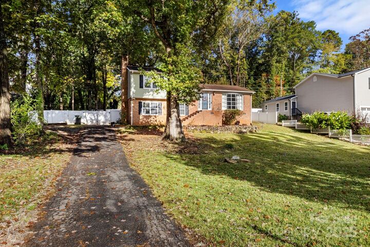 Property Photo: 893 Ragin Lane SC 29732