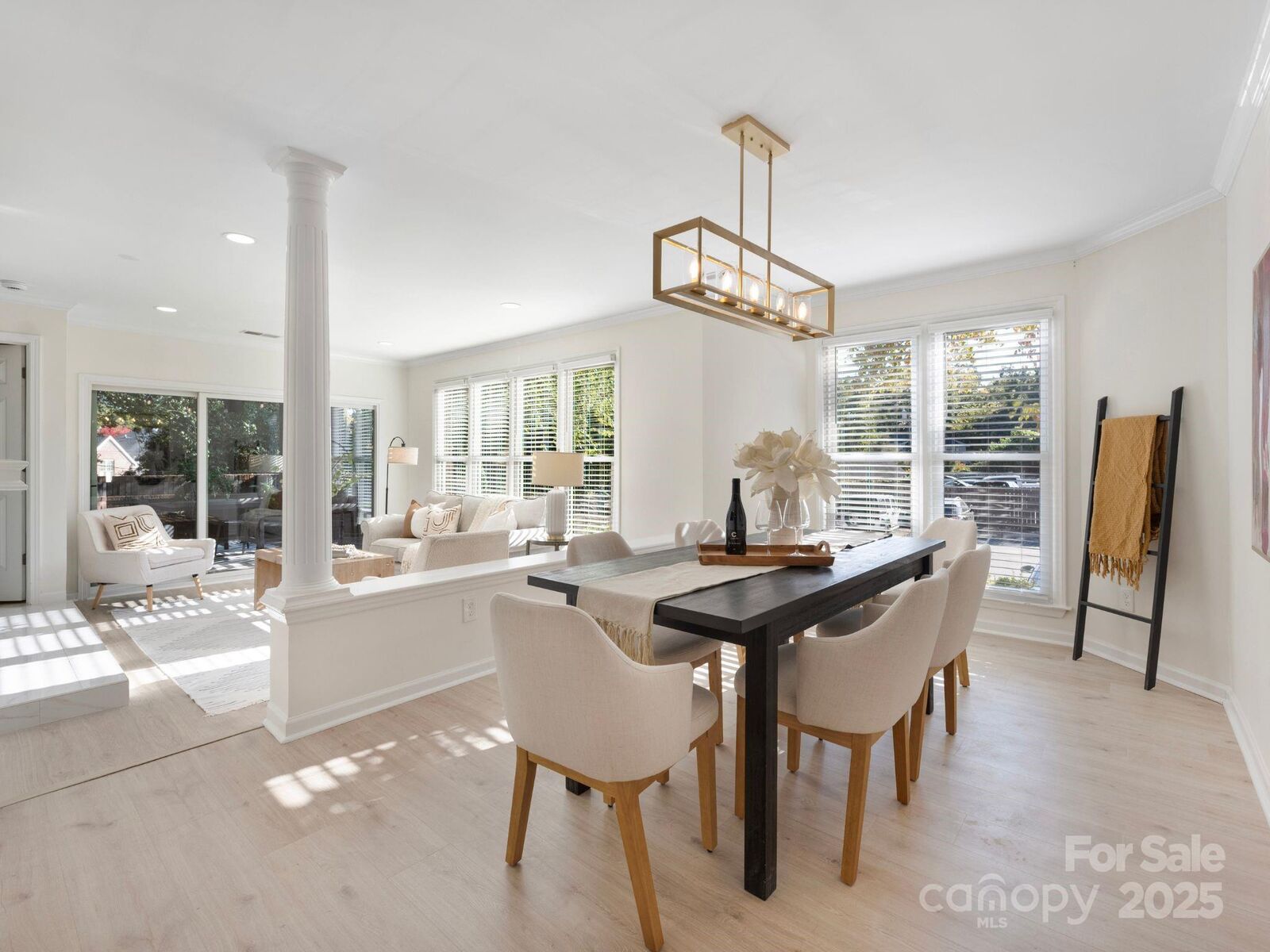 Property Photo:  2719 Selwyn Avenue 13  NC 28209 