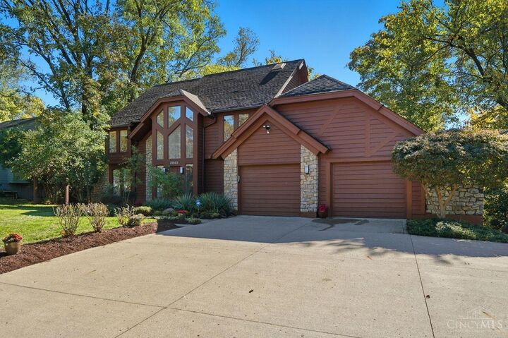 Property Photo: 3843 Blackwood Court OH 45236