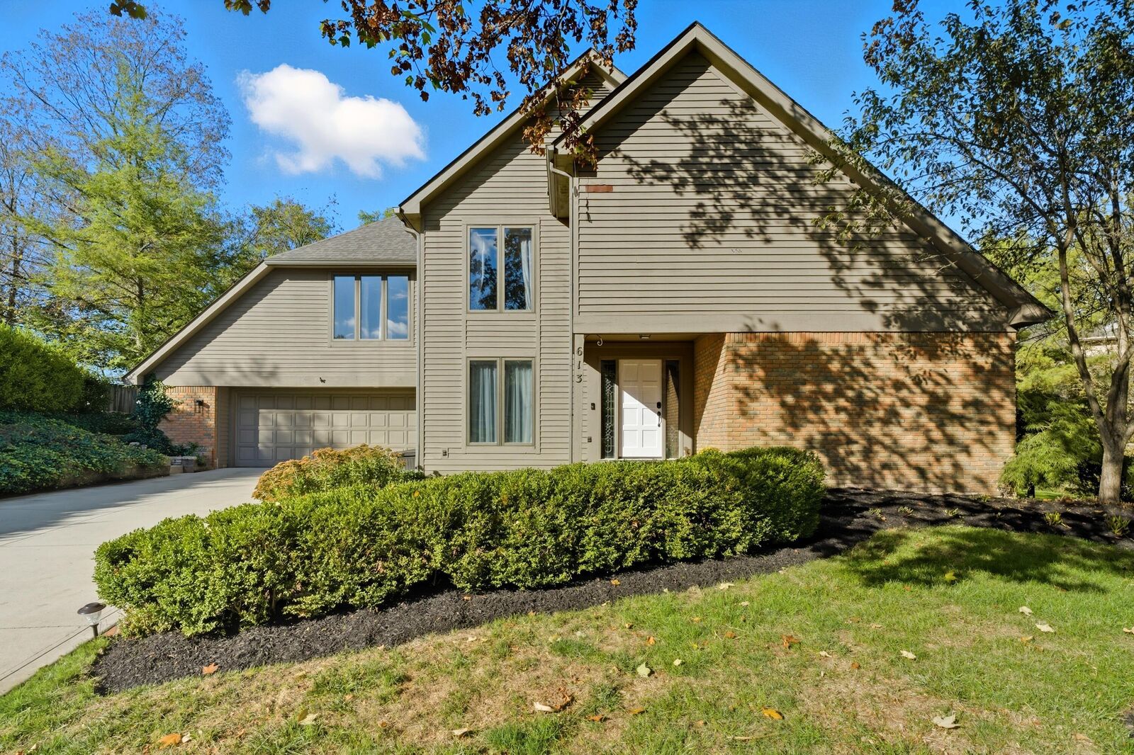 Property Photo: 613 Millwood Court OH 43230