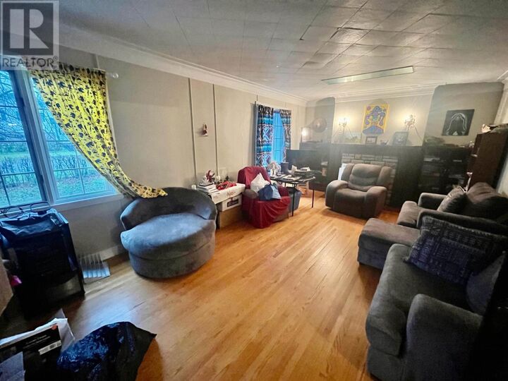Property Photo:  105 Van Horne Ave  ON P8N 2B6