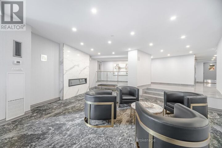 Property Photo: 10 Edgecliff Golfway 303 ON M3C 3A3