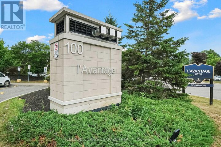 Property Photo:  100 Roger Guindon Avenue 1105  ON K1G 3Z7