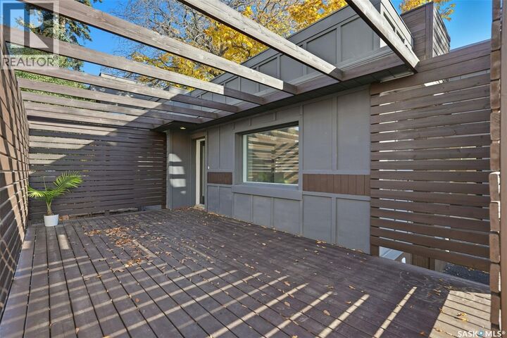 Property Photo:  305 Adelaide Street E  SK S7J 0H8