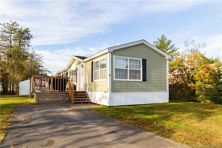 6 Northrup Crescent  Lincoln NB E3B 6T7 photo