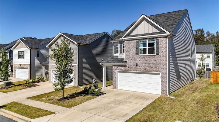 Property Photo:  31 Cherry Tree Bend  GA 30265
