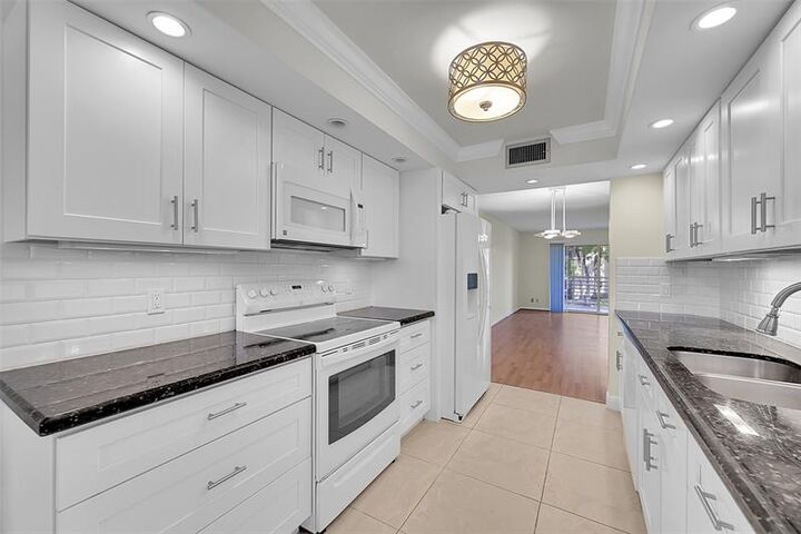 1802 Eleuthera Pt E2  Coconut Creek FL 33066 photo