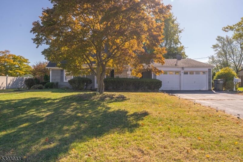 Property Photo:  15 Tripplet Rd  NJ 08873