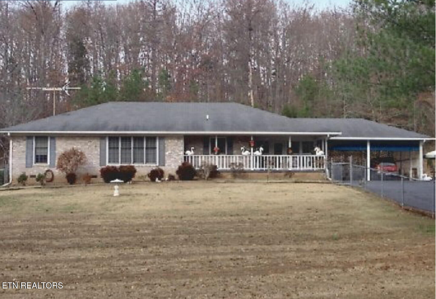 Property Photo: 12515 Yarnell Rd TN 37932