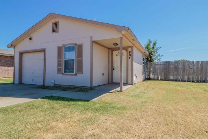 804 E 77th Street  Lubbock TX 79404 photo