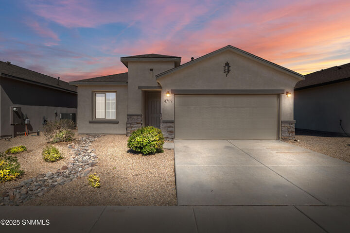 Property Photo: 4709 Elsinore Avenue NM 88012