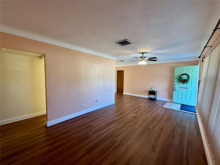 Property Photo: 6700 17th Lane N FL 33702