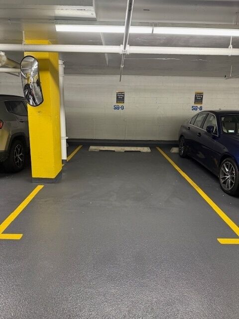 Property Photo:  111 E Chestnut Street P5b-9  IL 60611 