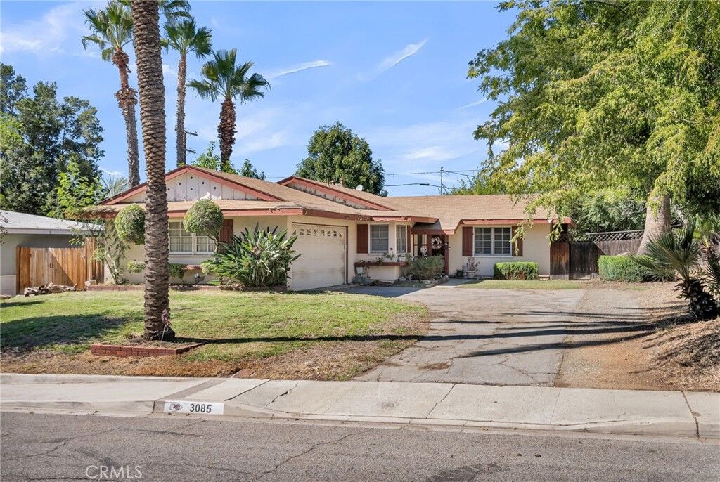 Property Photo: 3085 Flanders Rd CA 92507