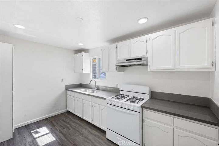 Property Photo:  136 E Avenue 44  CA 90031 