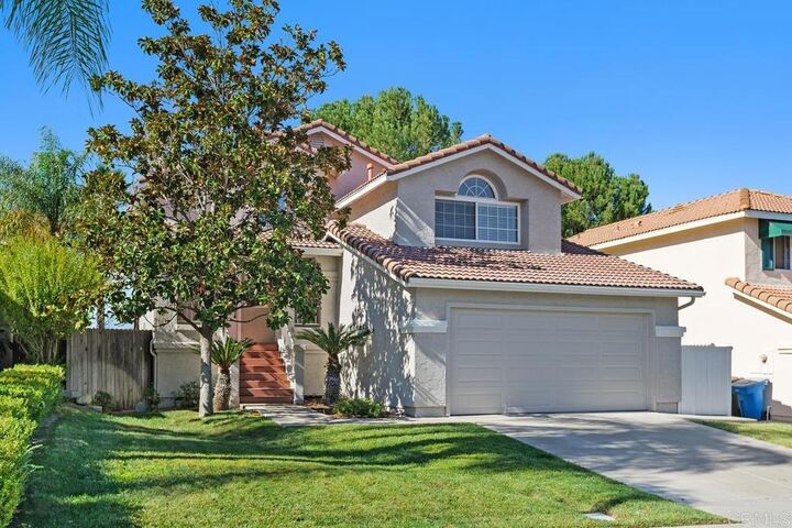 Property Photo:  44727 Calle Banuelos  CA 92592