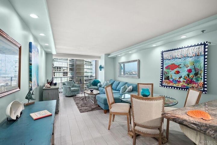 Property Photo:  1810 Avenida Del Mundo 901  CA 92118 