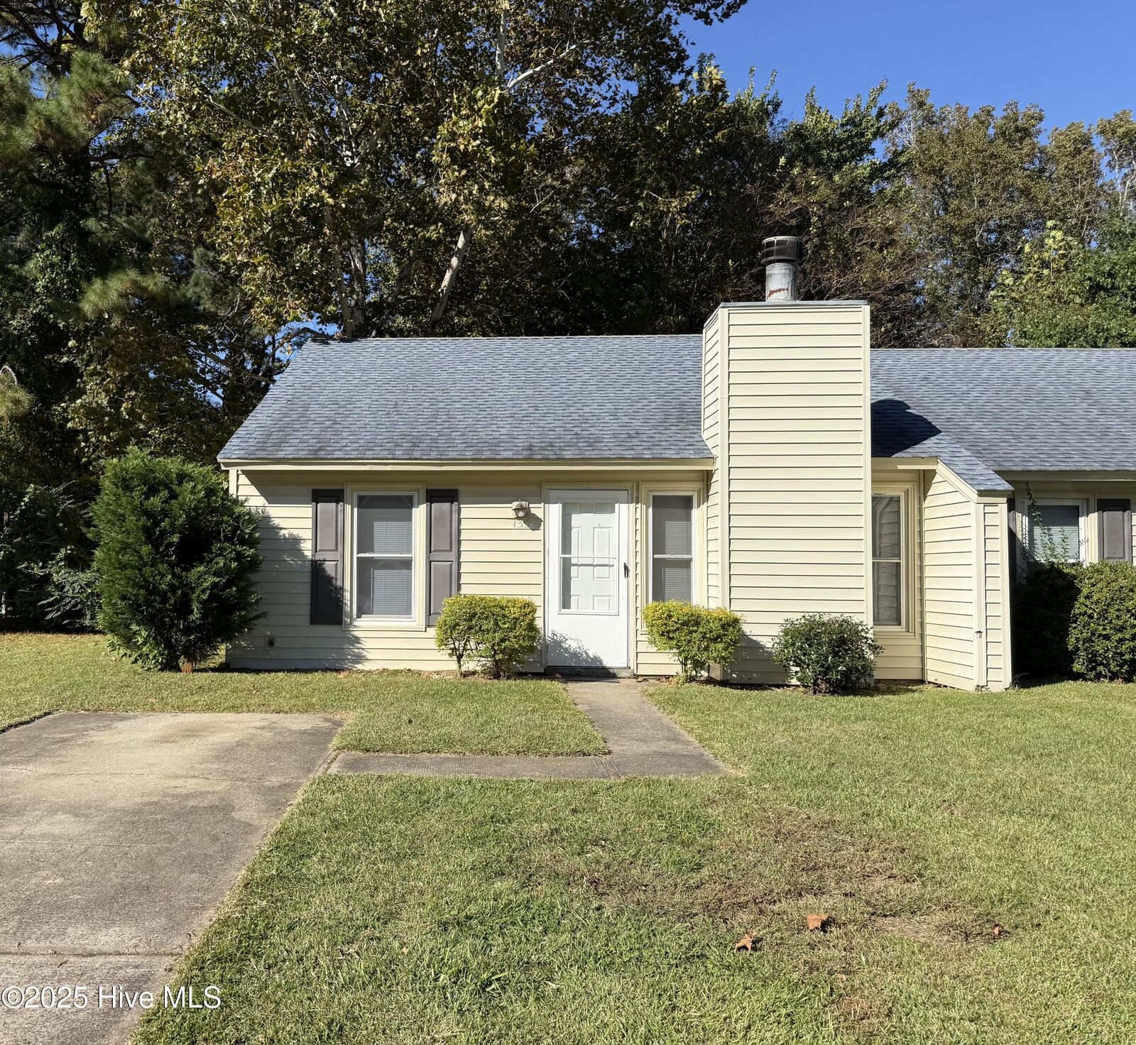 Property Photo: 133 Twin Wood Drive NC 28532