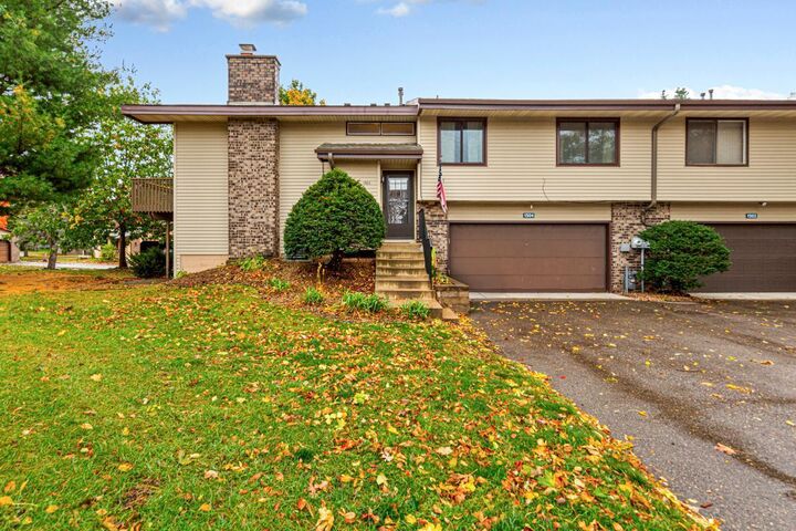 Property Photo: 1504 Pheasantwood Trail MN 55057