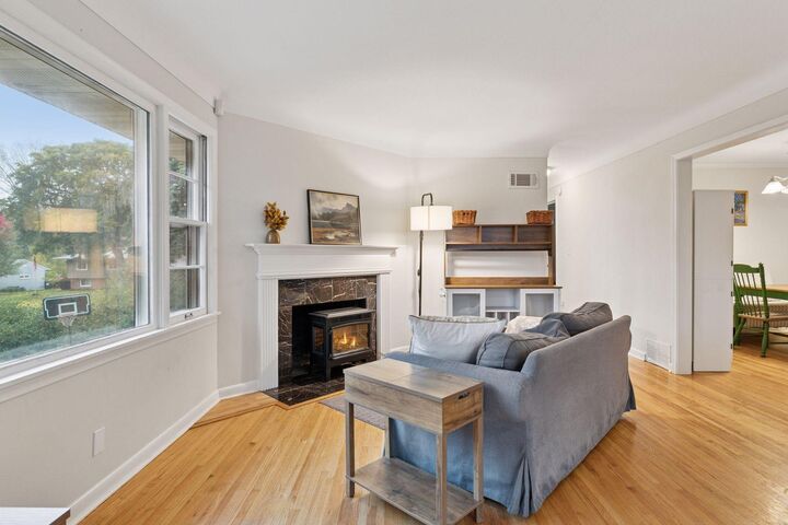 Property Photo:  1102 Carlton Drive  MN 55112