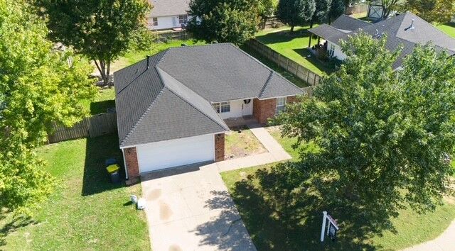 Property Photo: 809 Emerald Street AR 72745