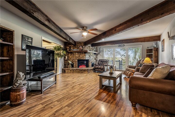 Property Photo:  3 Fenchurch Lane  AR 72715 