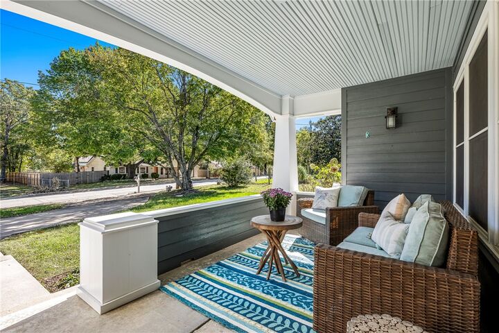 Property Photo: 1911 N Austin Drive AR 72703