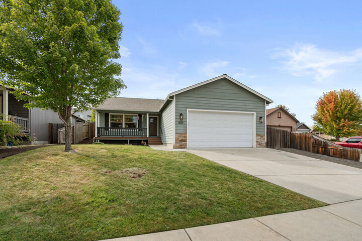 Property Photo: 507 Sienna Hills Drive OR 97524