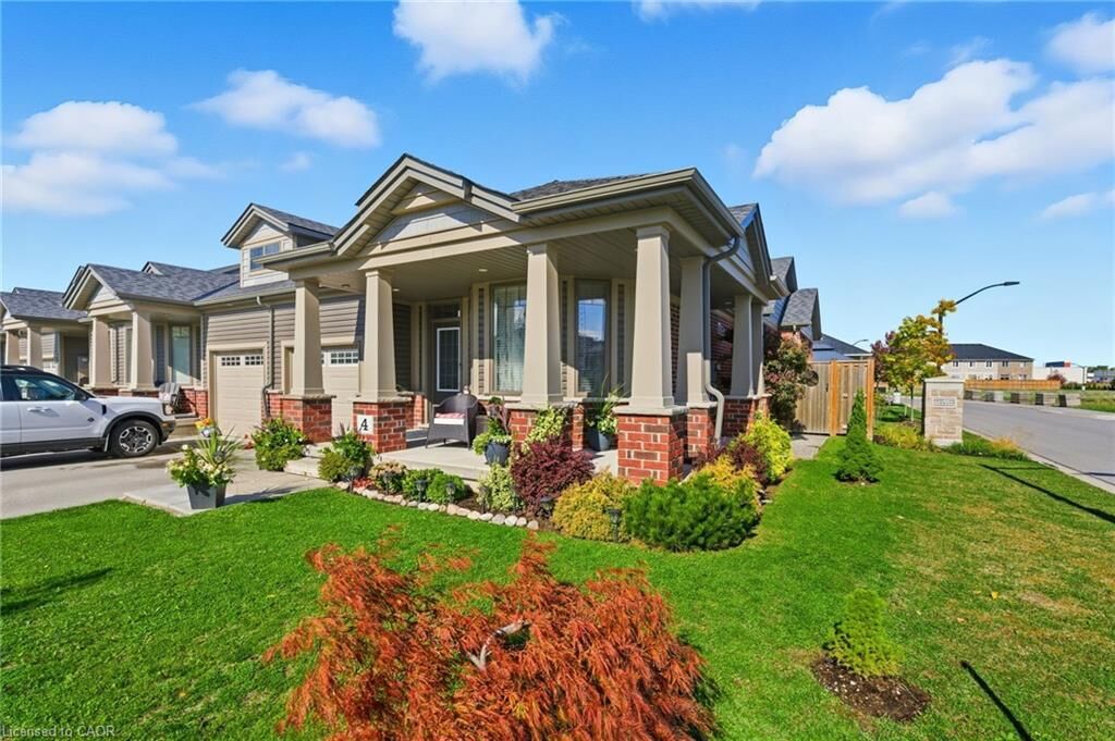 Property Photo: 4 Ellis Avenue ON L2P 0E6